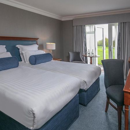 Windmill Village Hotel, Golf Club & Spa, BW Signature Collection โคเวนทรี ภายนอก รูปภาพ